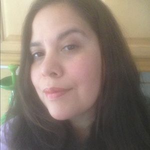 Meet your Posher, Carol